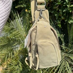 Hudson Sling Bag